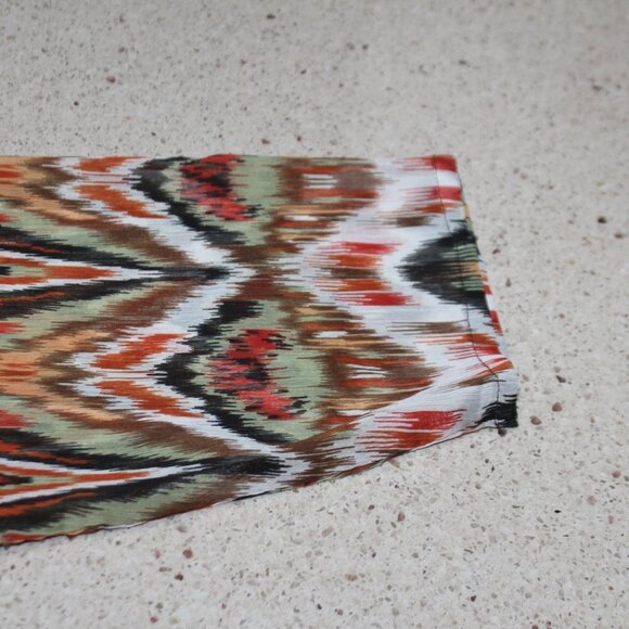 Silhoulettes Abstract Design Long Sleeve Tunic Length Top - Picture 10 of 13